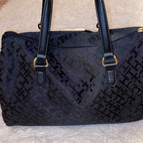 Tommy Hilfiger Handbag - Picture 6 of 13